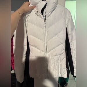 ZeroXposur Women's White and Black Puffer Coat